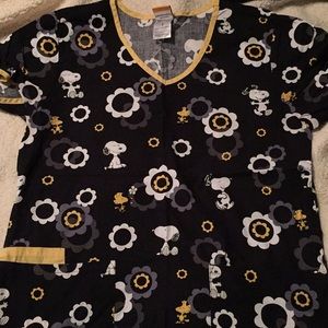Peanuts Charlie Brown Snoopy scrub top